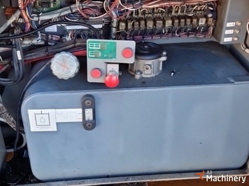 SKYJACK SJ 9250 Žirkliniai keltuvai (2013 m.) #8286