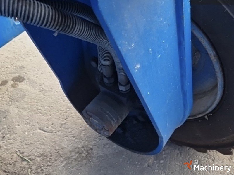 HOLLAND LIFT HL-220 D25 Žirkliniai keltuvai (2009 m.) #8288