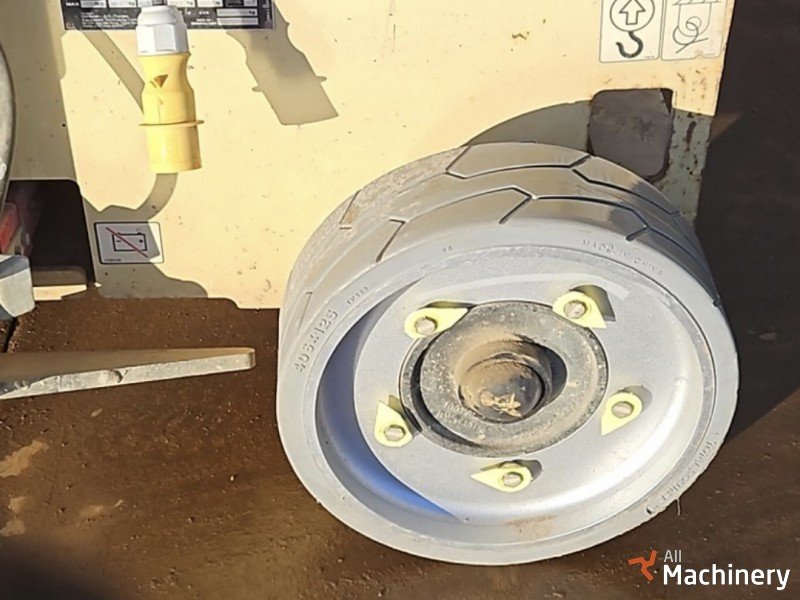 JLG 3246 ES Žirkliniai keltuvai (2014 m.) #8290