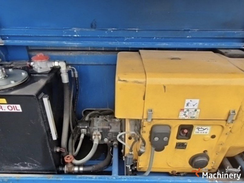 HOLLAND LIFT Holland Lift B165DL 25 Žirkliniai keltuvai (2011 m.) #8308