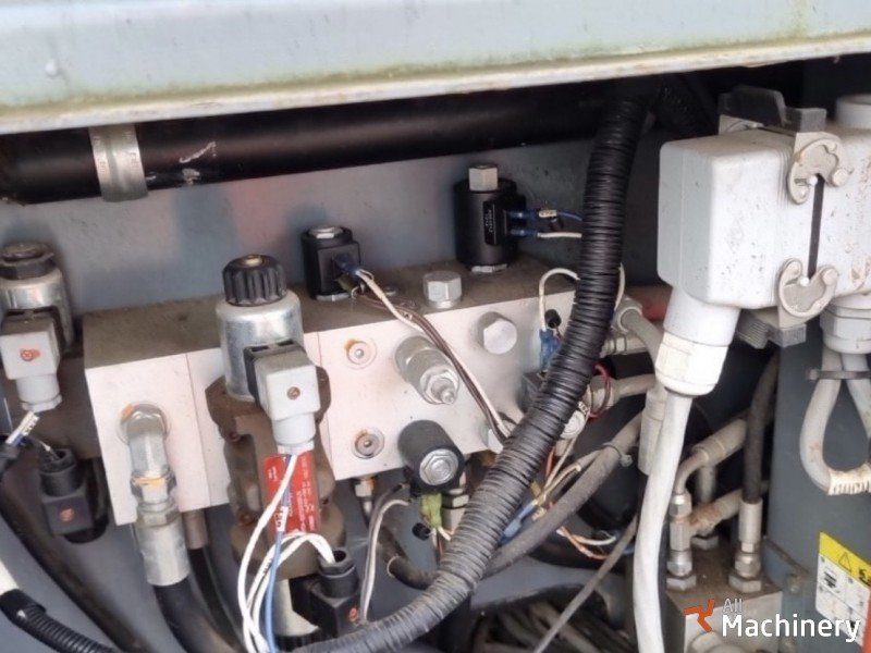 SKYJACK SJ9241 Žirkliniai keltuvai (2015 m.) #8335