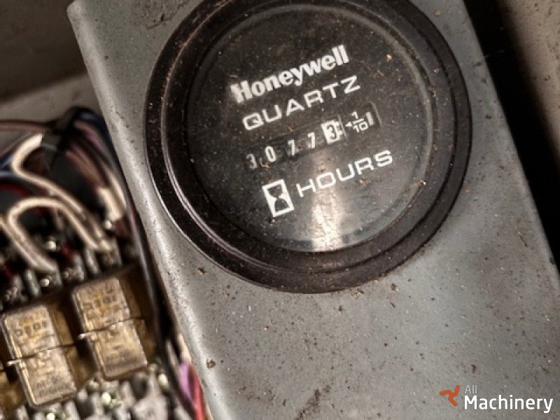 SKYJACK SJ9250 Žirkliniai keltuvai (2013 m.) #8346