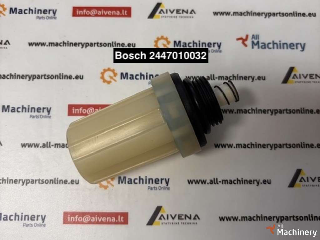 MERCEDES-BENZ Bosch 2447010032 vilkikų varikliai #8947