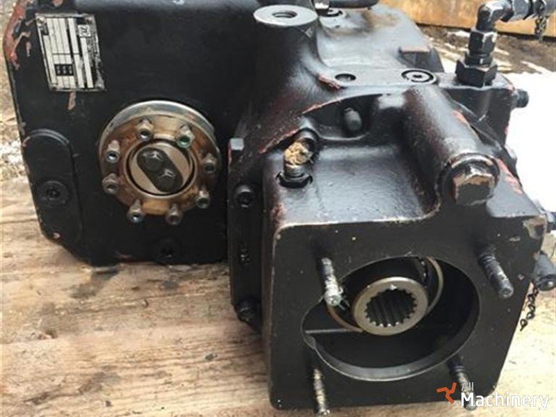 LIEBHERR A-316, A-904, A900 gearbox 2HL100 Transmisijos ir vairo sistemos dalys #967